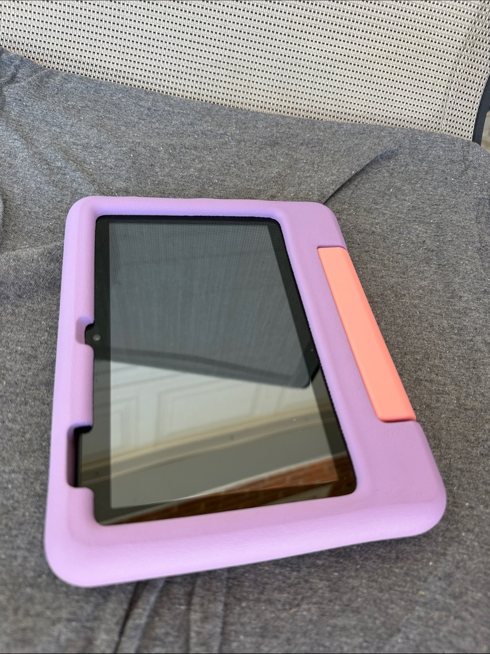 Amazon Tablet in Purple Case with Pink Handle - Protective Kids Cover